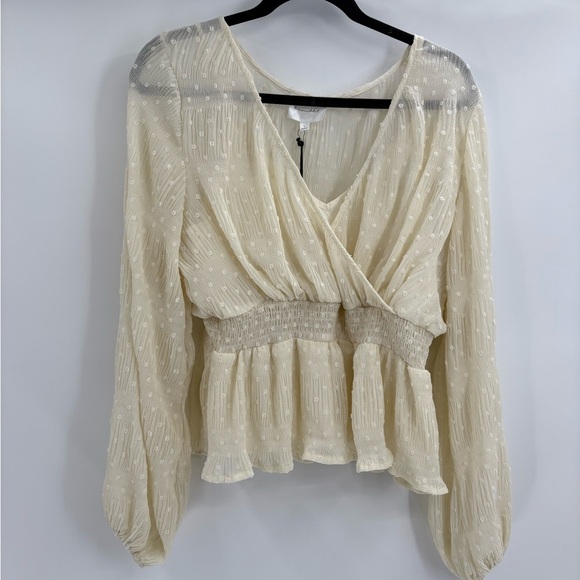 Line and dot revolve Kate Chiffon Overlay Top in Ivory blouse size large nwt - Picture 2 of 15